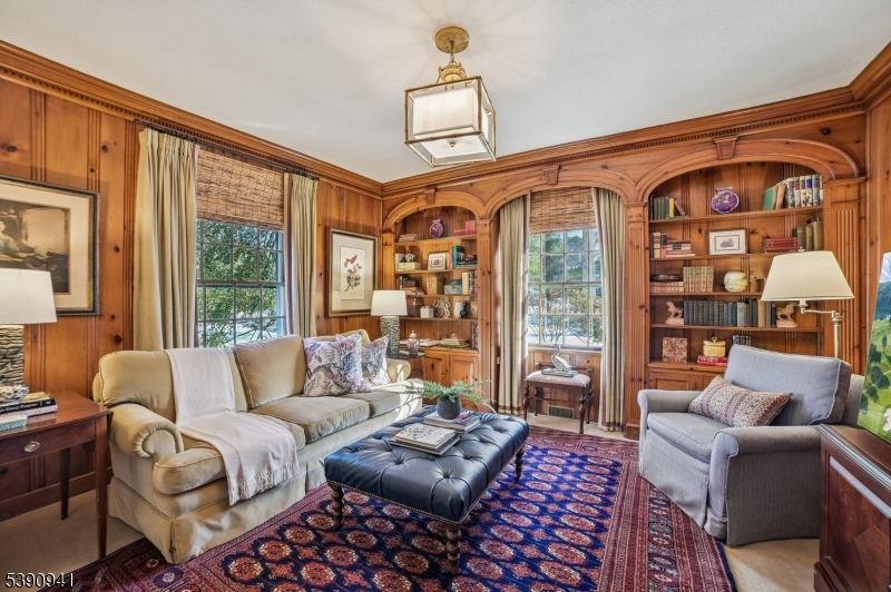 OLD SHORT HILLS - Residential