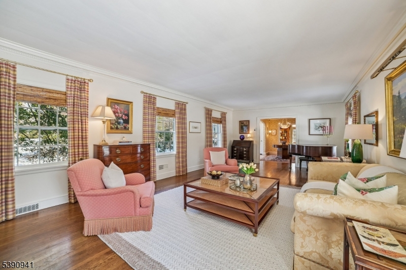 OLD SHORT HILLS - Residential