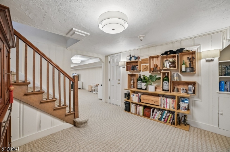 OLD SHORT HILLS - Residential