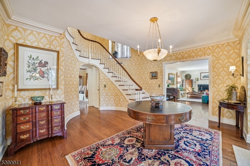 OLD SHORT HILLS - Residential