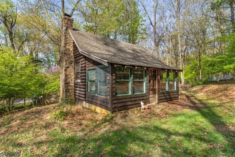 Turtleback Road - Residential