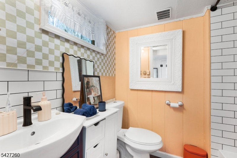 Turtleback Road - Residential