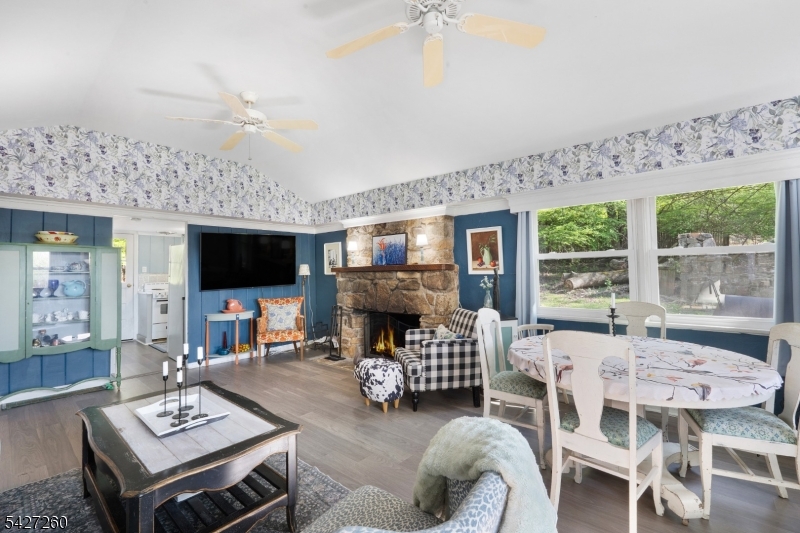 Turtleback Road - Residential