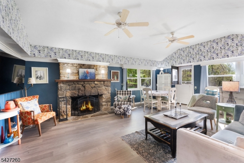 Turtleback Road - Residential