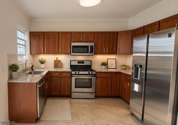 17 WILLOW ST, JERSEY CITY, NJ 07305 - Image 074fe61dca68a9c82bdaa0f17bb6e4bb/1786976306
