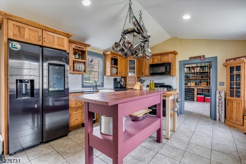 25 Clove Rd