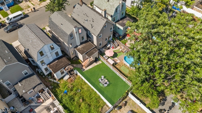 East Orange City, New Jersey 07017, United States, 4 Bedrooms Bedrooms, ,2 BathroomsBathrooms,Residential,Active,44694