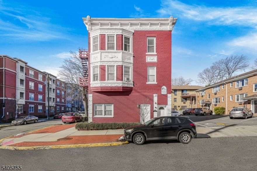 Enjoy skyline views and unbeatable convenience in this well-located 1-bedroom apartment in East Rutherford. This bright and comfortable residence offers stunning NYC views and an efficient layout ideal for today?s lifestyle. Located just steps from the Rutherford train station, commuting to Manhattan is quick and effortless. The building features on-site laundry and includes parking for added convenience. Set in a prime location close to shops, dining, and major transportation, this apartment is perfect for those seeking easy, low-maintenance living with a direct connection to the city. No pets, no smoking.