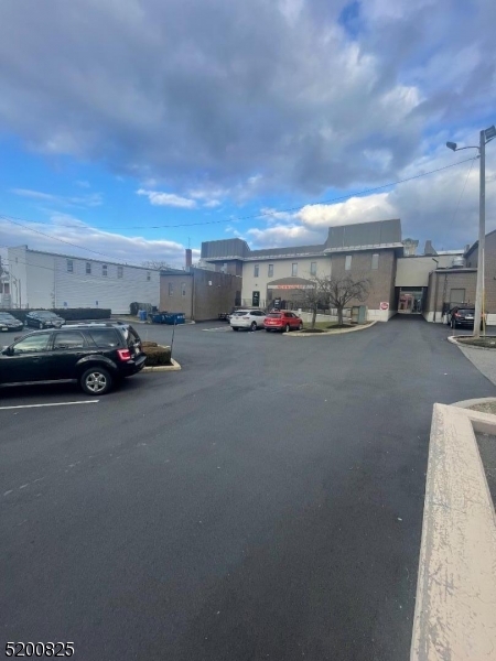 New Market Building/ North - Commercial Lease