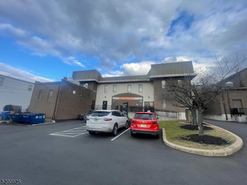 New Market Building/ North - Commercial Lease