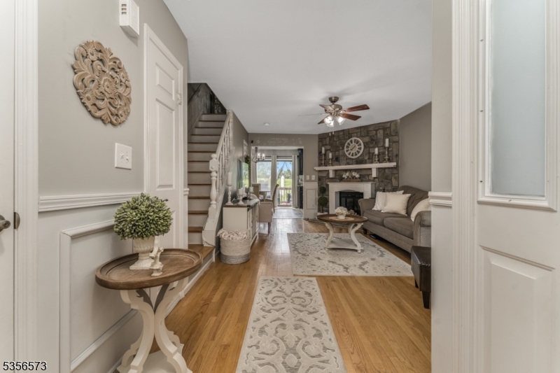 245 Spruce Ct