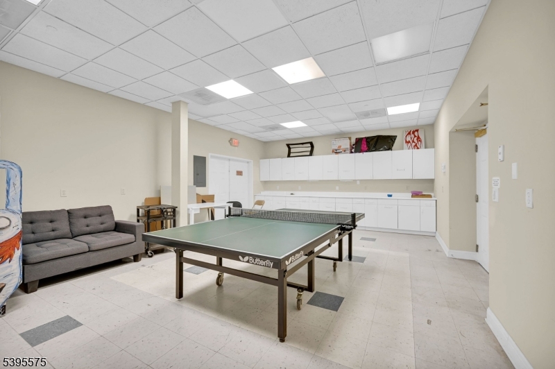 Fox Hills - Residential