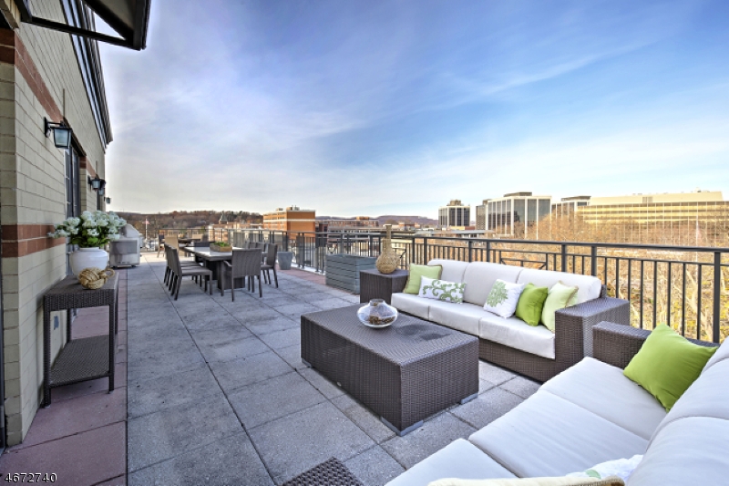 40 Park Place - Residential