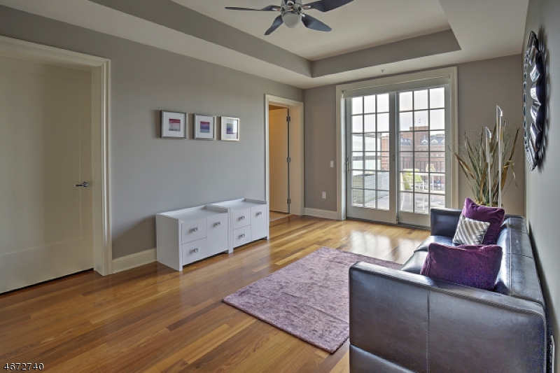 40 Park Place - Residential