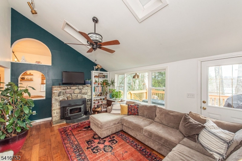 Highland Lakes - with views - Residential