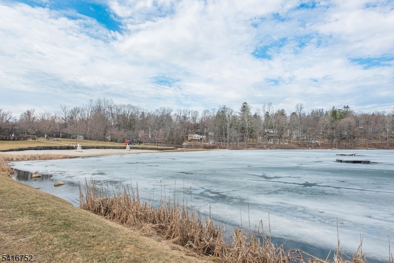 Highland Lakes - with views - Residential