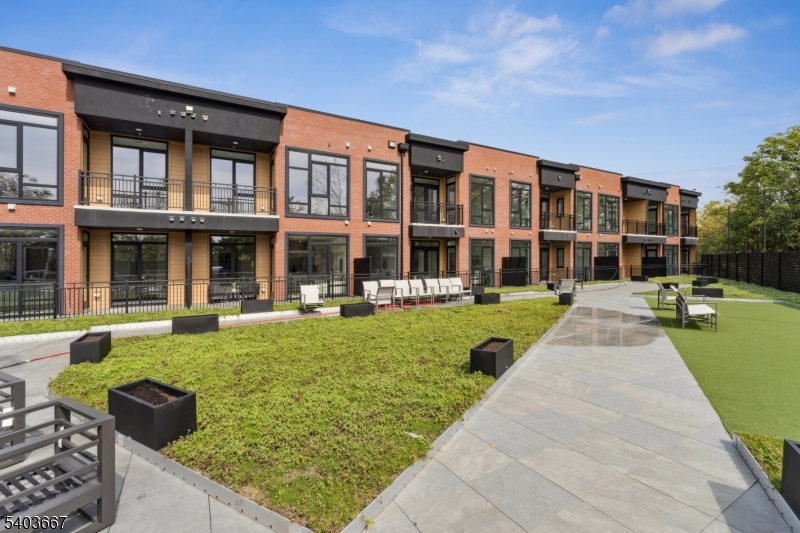 Veranta by Kontos - Residential Lease