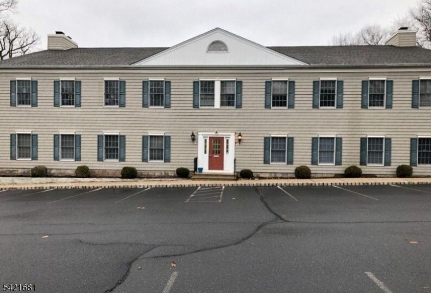 UNBELIEVABLE: 1150 SQ FT PROFESSIONAL OFFICE SPACE ON THE FIRST FLOOR, LOCATED ON ROUTE 202 SOUTH NEAR MAJOR HIGHWAYS. INCLUDES FOUR SPACIOUS OFFICES, A LARGE WAITING AREA, KITCHENETTE, AND PRIVATE BATHROOM. PARTIALLY LEASED BY OFFICE; OWNER IS OPEN TO A LEASEBACK FOR ONE OFFICE.