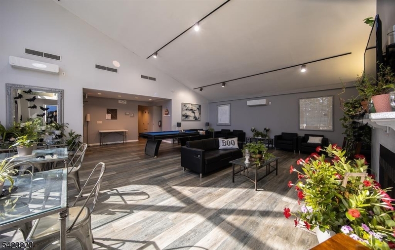 Mountain Club - Residential