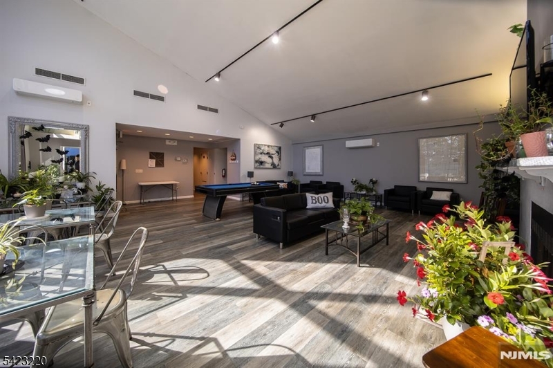 Mountain Club - Residential