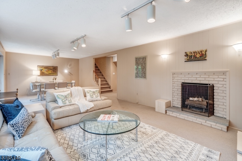 Hartshorn - Residential