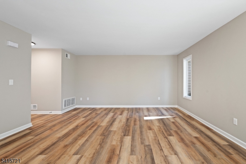 NORTH GATE EAST - Residential