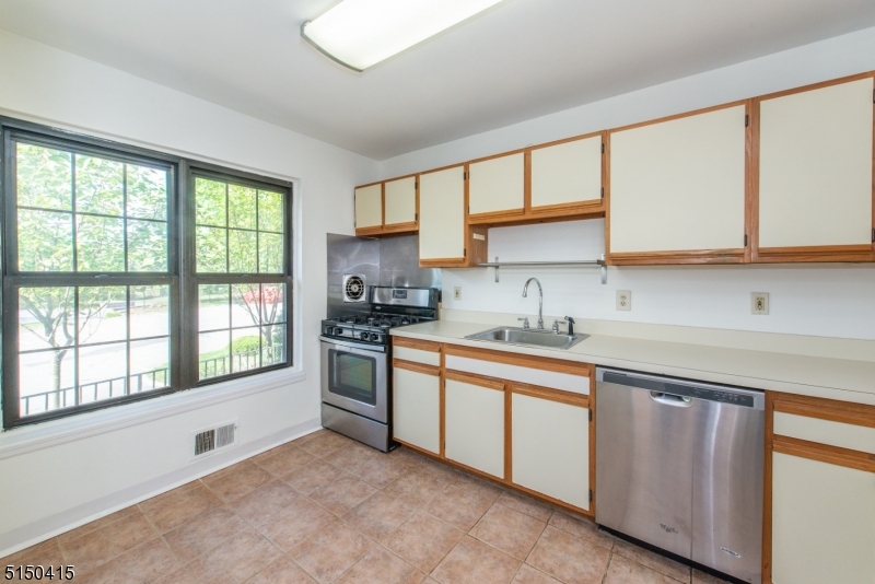 Inwood at Great Notch - Residential