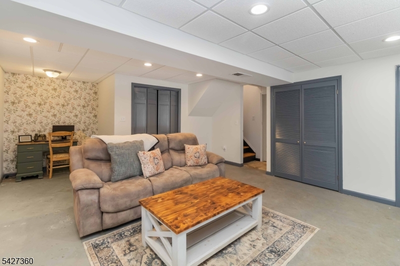 POST BROOK FARMS - Residential