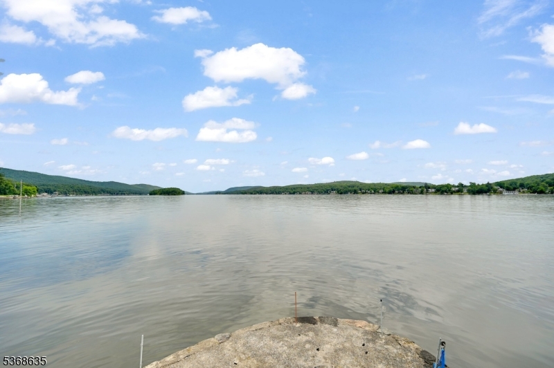 Greenwood Lake/Lake Front - Residential