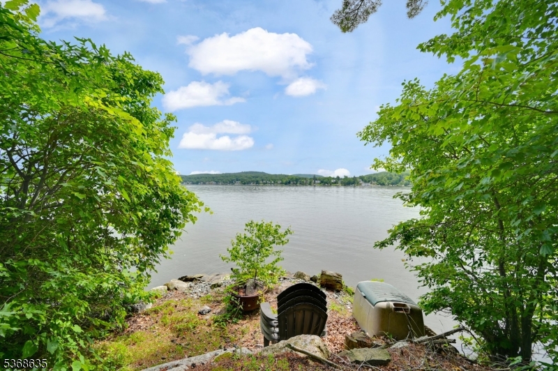 Greenwood Lake/Lake Front - Residential
