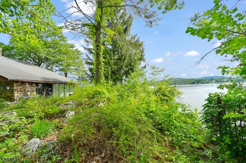 Greenwood Lake/Lake Front - Residential