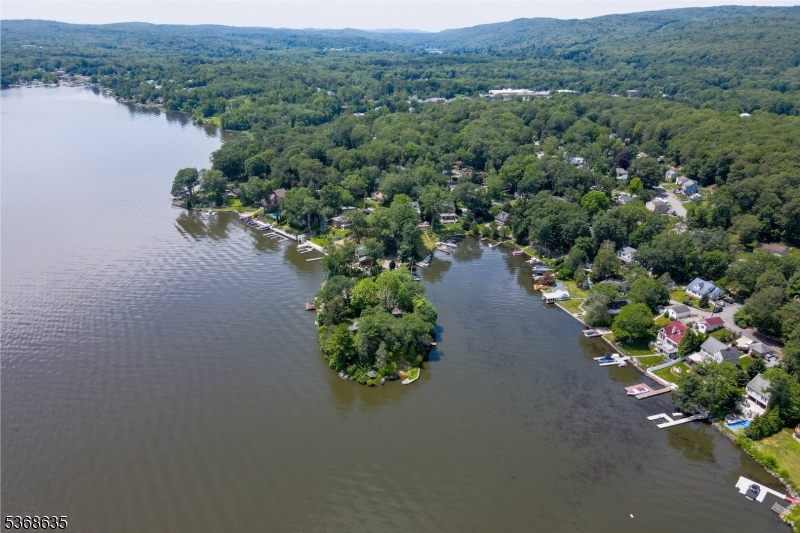 Greenwood Lake/Lake Front - Residential