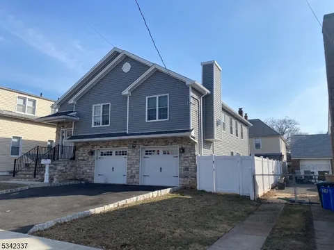 MLS: 3949388