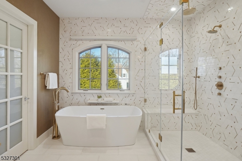 OLD SHORT HILLS - Residential