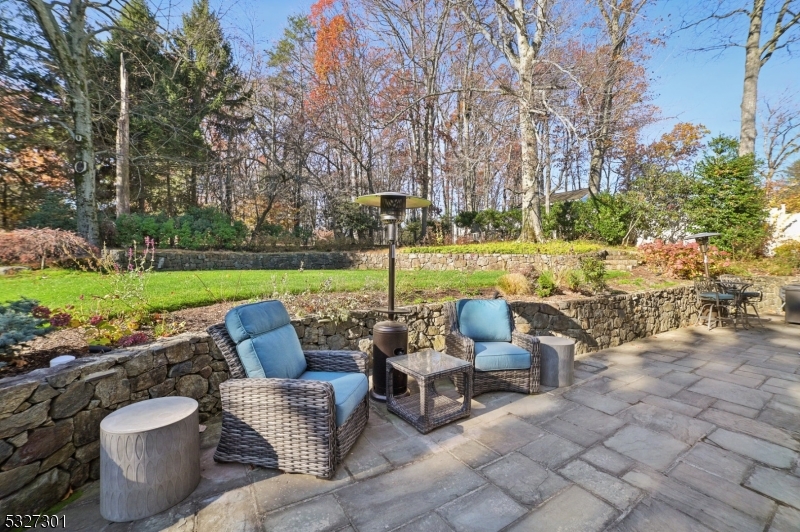 OLD SHORT HILLS - Residential