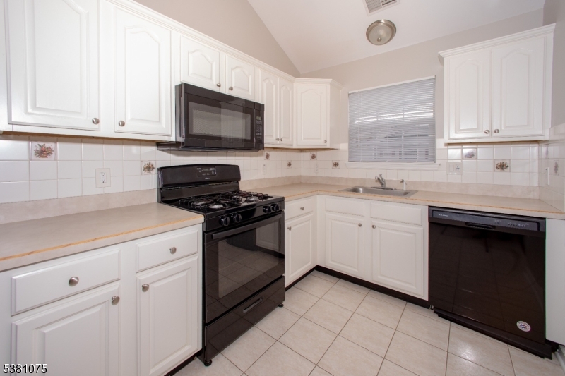 Oak Point - Residential