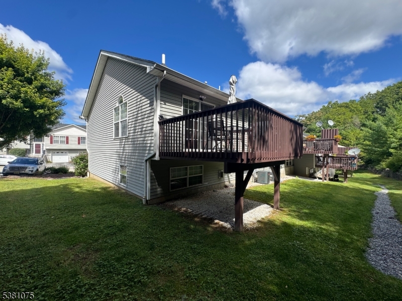 Oak Point - Residential