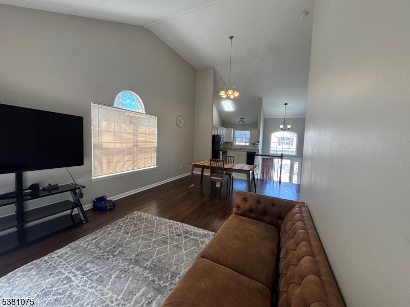 Oak Point - Residential