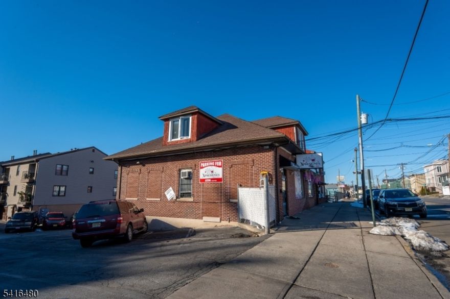 Xpresiones Nail & Spa " Business for SaleExcellent opportunity to own a fully equipped nail and spa business. Xpresiones Nail & Spa is ready for a new owner and includes full inventory and equipment needed to continue operating. The salon features 6 nail stations, 4 pedicure chairs, and a private spa room for additional services. Located on a busy main road with great visibility and assigned parking spaces for the business. The landlord is willing to provide a new lease for the buyer. Ideal opportunity for an owner-operator or beauty professional looking to start or expand their business.