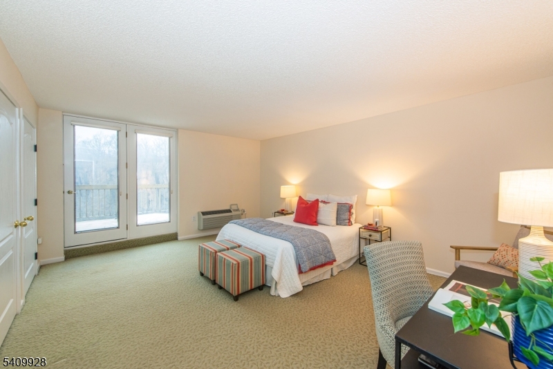 Crown View - Residential