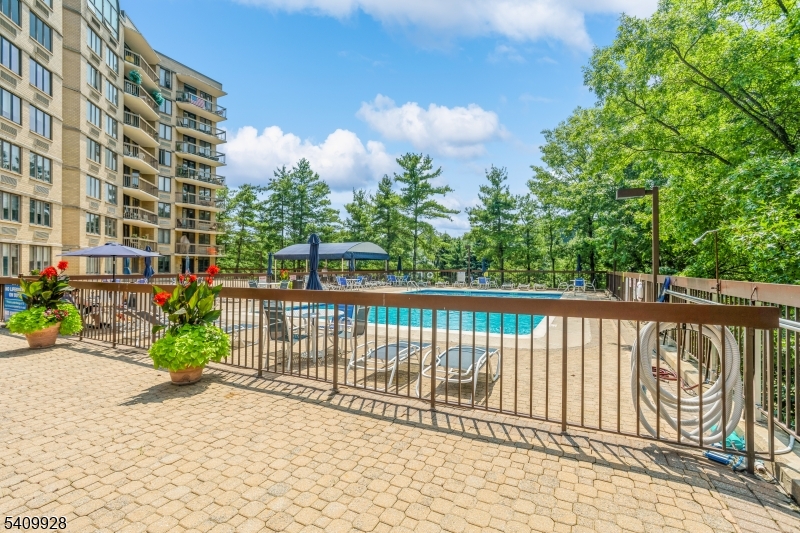 Crown View - Residential