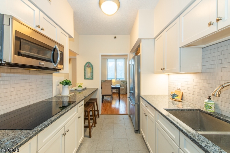 Crown View - Residential