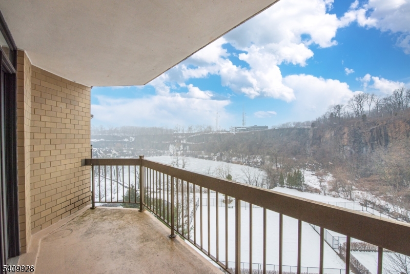 Crown View - Residential