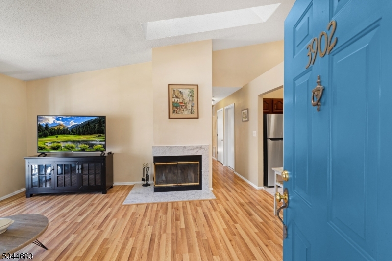 Bridgewater Twp., New Jersey 08807, United States, 2 Bedrooms Bedrooms, ,2 BathroomsBathrooms,Residential,Active,93467