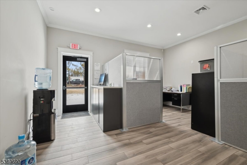 Hillsborough Twp., New Jersey 08844, United States, ,Residential,Active,215481