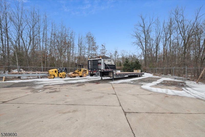 Hillsborough Twp., New Jersey 08844, United States, ,Residential,Active,215481