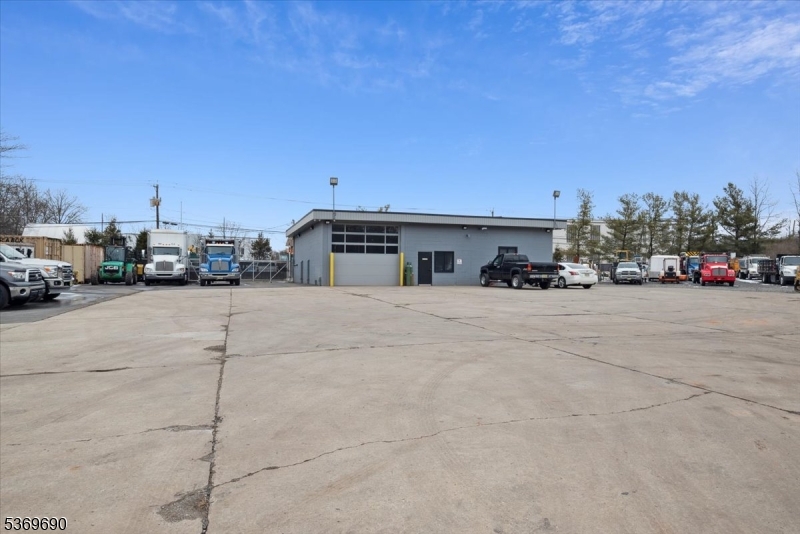 Hillsborough Twp., New Jersey 08844, United States, ,Residential,Active,215481