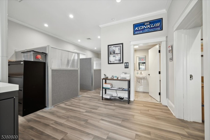 Hillsborough Twp., New Jersey 08844, United States, ,Residential,Active,215481