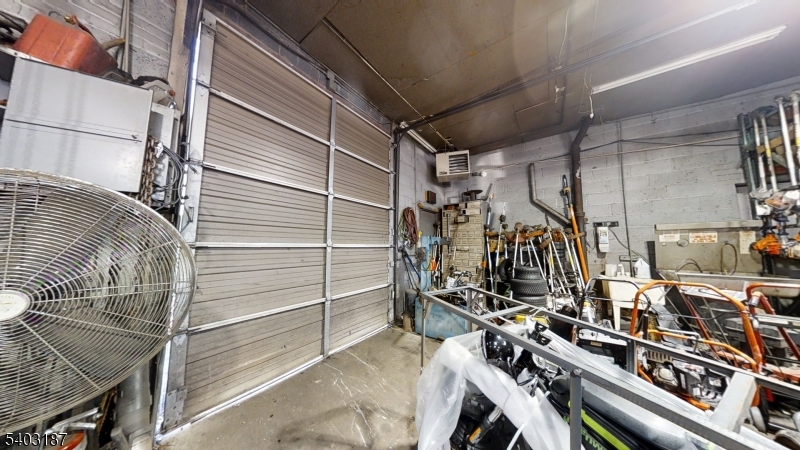 Commercial/Light Industrial - Commercial Sale