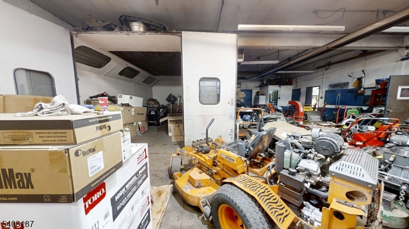 Commercial/Light Industrial - Commercial Sale